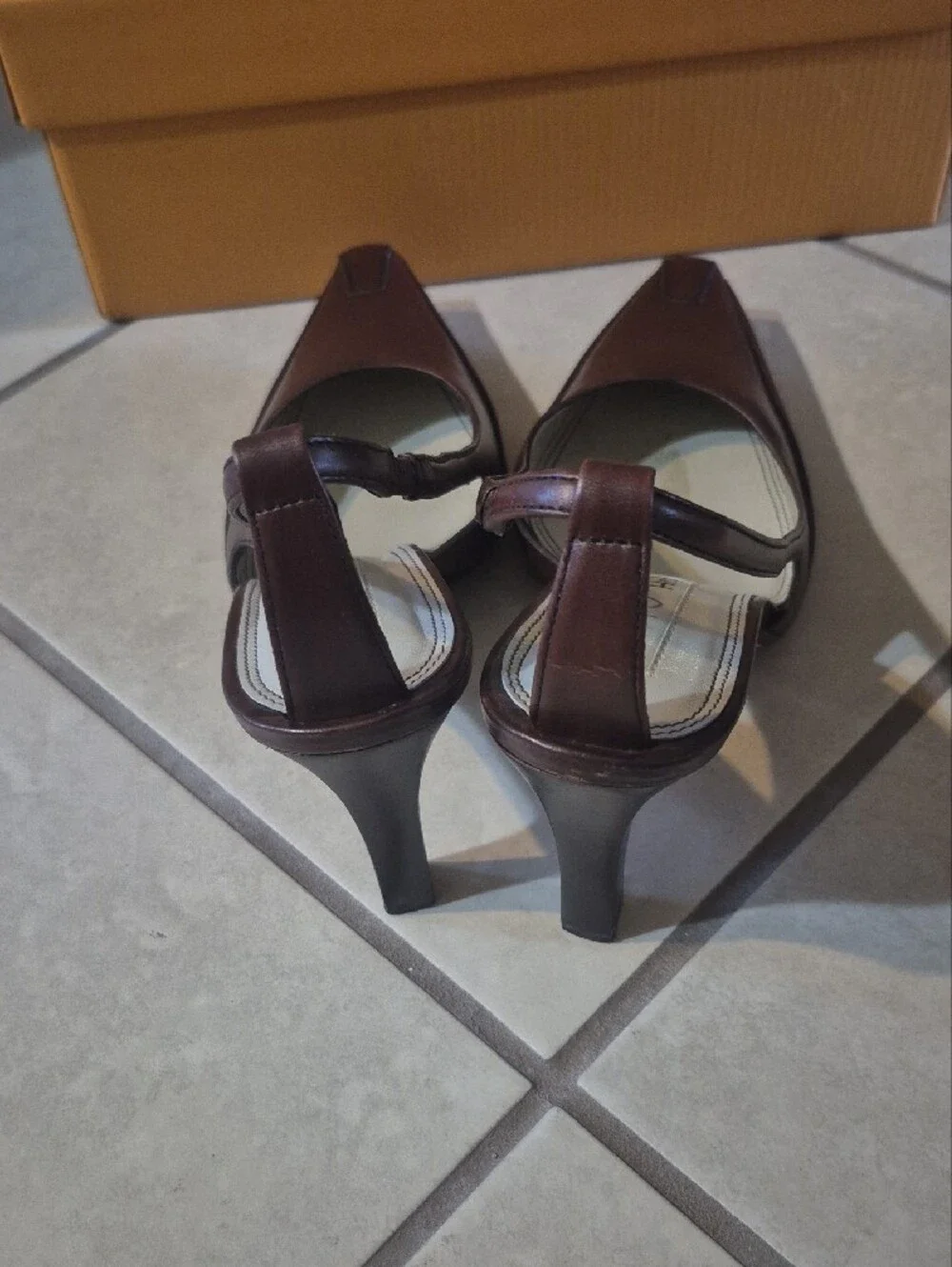 Unisa Brown Leather Slingback Pointed-Toe Heels